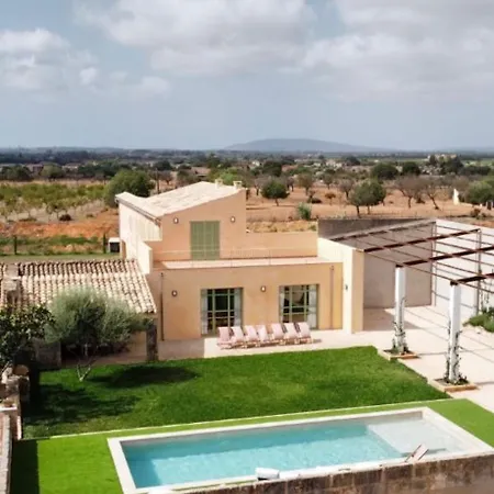 Des Bovol Villa